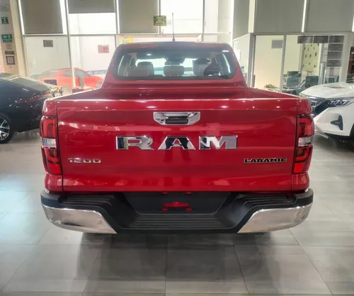 RAM Ram 1200 2.4 Laramie Crew Cab Mt
