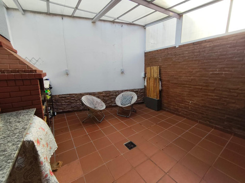 Venta/ph/4 Ambientes/aptocredito/cochera/patio/parrilla/permuta/liniers
