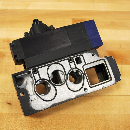 Parker H2e65bg2b9000fb Solenoid Valve W/manifold Bas Ccw