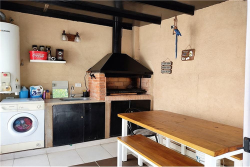Venta Casa Flores Con Quincho Terraza Garaje