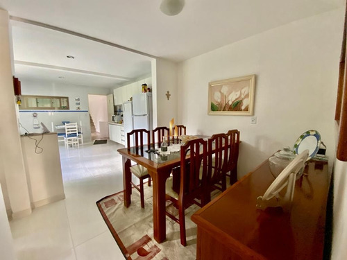 Imagem 10 de 25 de Linda Casa Duplex A Alguns Passos Do Mar Em Itapuã. - 21555