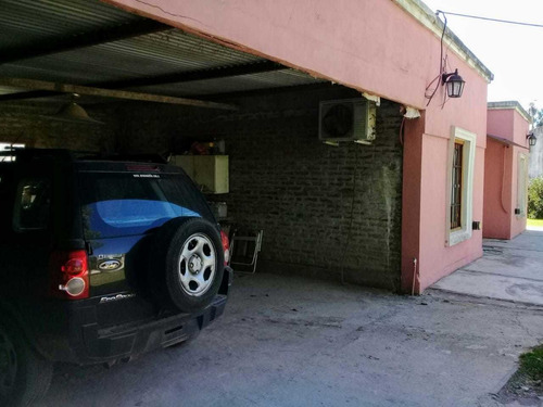 Imagen 10 de 14 de Casa Quinta En Pleno Centro De Marcos Paz!