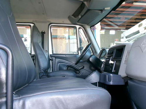 Camion De Lubricacion Movil 2013 International 4300