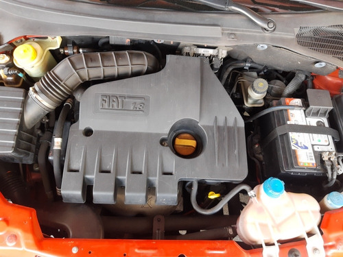 Fiat Punto 2010 1.8 Sporting Flex 5p
