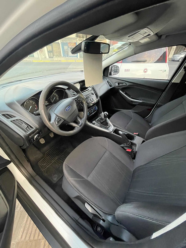 Imagen 7 de 9 de Ford Focus S