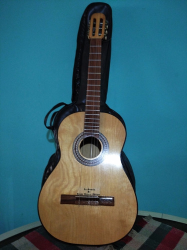 Guitarra Acústica Clásica Tomás Antonio Chirinos Con Estuche