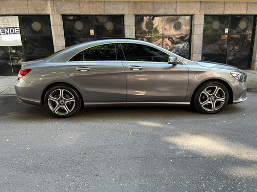 Mercedes-Benz Clase CLA 1.6 200 Cgi Sport At