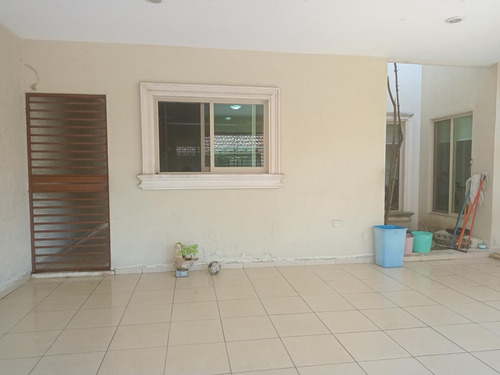 Casa En Venta Fracc. Montecarlo Col. Primero De Mayo Villahermosa