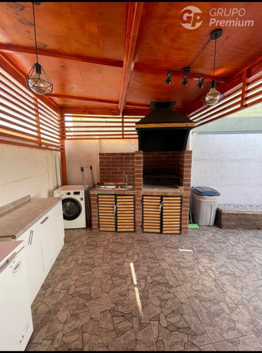 Hermosa Casa En Buin 3d-2b, Con Excelente Ubicación