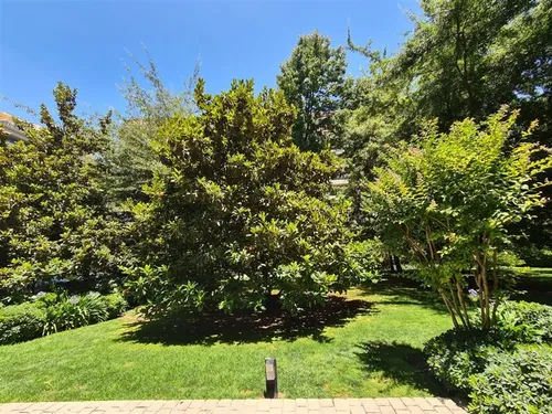 Venta Dúplex Con Jardín Vitacura: Jardín Del Este