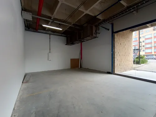 Local En Arriendo En Álamos. Cod A1087107