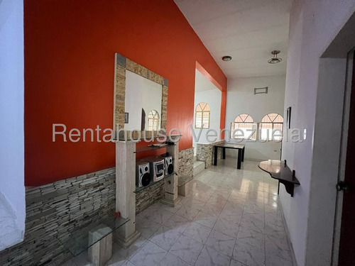 Casa En Venta Piñonal Maracay 25-17208 Apd