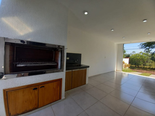 Vendo Casa A Estrenar En El Barrio San Pedro De Encarnación: 3 Habitaciones Y 2 Baños