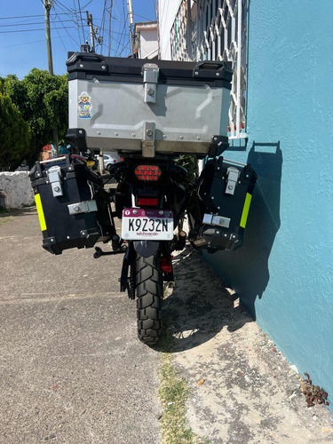 Motor 300cc. Caja De 80 L Y Laterales. Luces Exploradoras