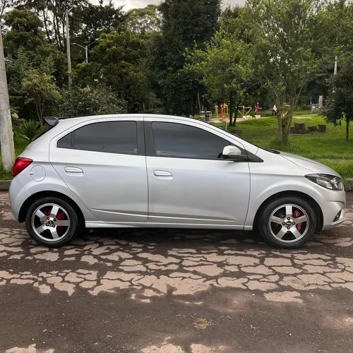 Chevrolet Onix 1.4 Ltz 5 p