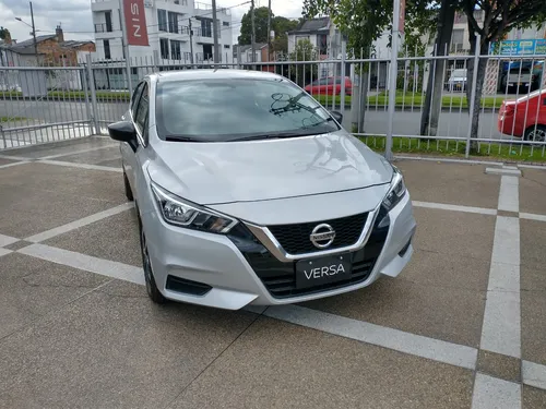 Nissan Versa 1.6 Sense