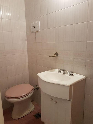 Imagen 5 de 11 de Departamento - Flores
