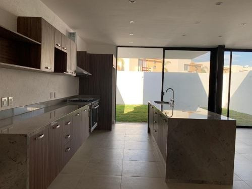 Imagen 14 de 17 de Se Renta Hermosa Residencia En La Condesa Juriquilla, 3 Habitaciones, Estudio...