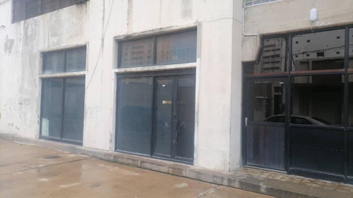 Imagen 6 de 10 de Local En Venta En Edificio Cachamay, Puerto La Cruz