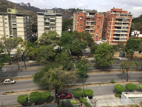 Imagen 13 de 14 de Apartamento De 105m2 En Venta En Caurimare.