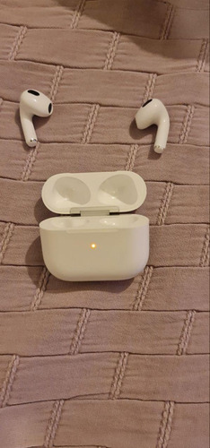 Apple Airpods Tercera Generación - Como Nuevos Blanco
