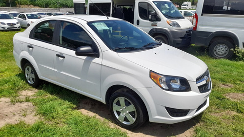 Imagen 3 de 15 de Chevrolet Aveo 2018 1.6 Ls Mt