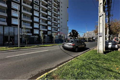Terreno A Pasos Del Nuevo Metro Línea 8