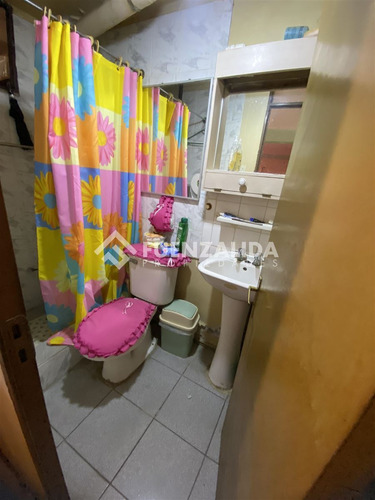 Departamento En Venta De 1 Dorm. En Maipú