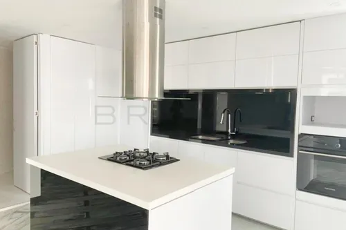 Apartamento En Arriendo En Los Rosales. Cod A3403