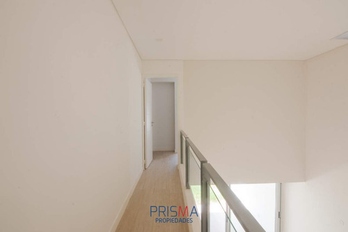 Imagen 6 de 24 de Dúplex Housing Chacritas. Dormitorios En Planta Baja Y Planta Alta