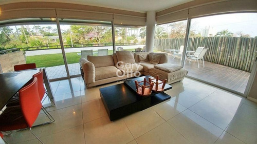 Amplio Depto, Con El Estilo De Una Casa Pero La Seguridad De Un Edificio!- Ref: 1468