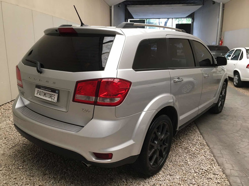 Imagen 5 de 15 de Dodge Journey 2013 3.6 R/t 286cv