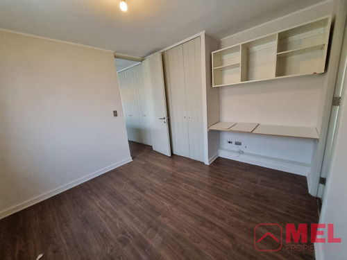 Casa En Arriendo De 4 Dorm. Mas Serv En Chamisero Chicureo