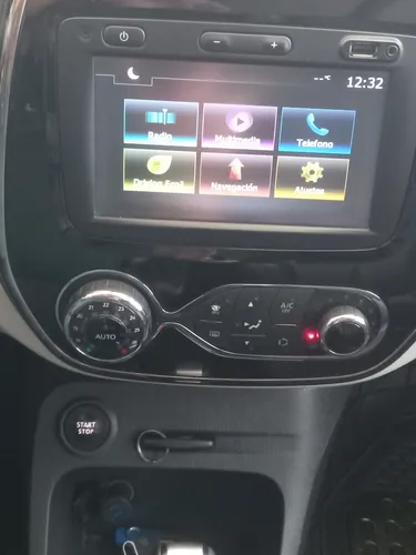 Renault Captur 2.0 Intens Automática