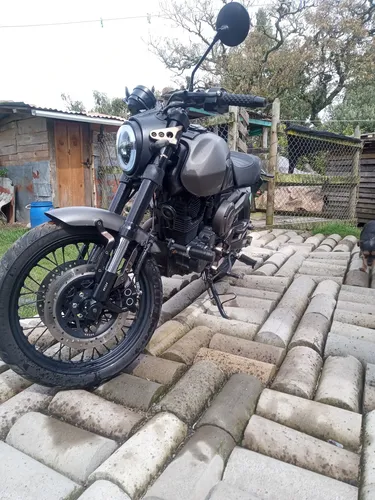 Bomber 250 Full Inyección.