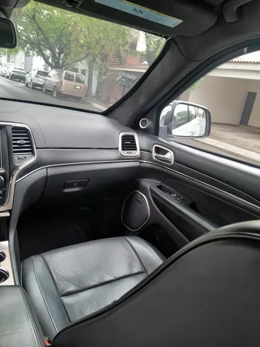 Jeep Grand Cherokee 5.7 Summit 4x4 Mt