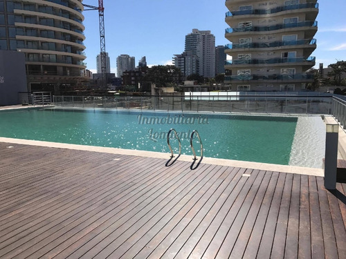 Alquiler Anual-venta Apartamento 2 Dormitorios Torre Francia.- Ref: 231