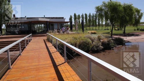 Imagen 4 de 14 de Terreno Venta Lago Mari Menuco, Barrio La Península