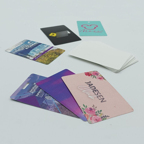 Imagen 3 de 7 de Tarjetas Poliester 100x70mm Impresas Simple Faz Pack 100u