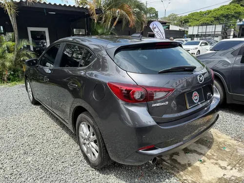 Mazda 3 2.0 Touring At