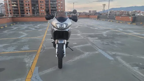 Tengo Una Honda Transalp 650 Modelo 2006 Motor:v Twin 88.0