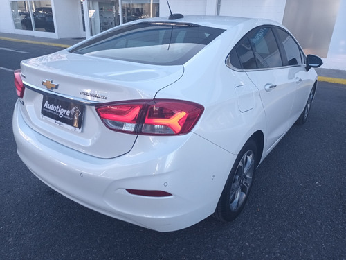 Chevrolet Cruze 1.4 Premier Sedan