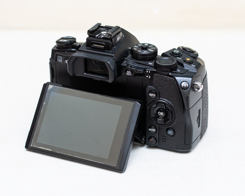 Olympus Om-d E-m1 + Lente Panassonic 14-24