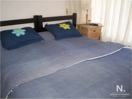 Apartamento De 2 Dormitorios En Edificio Torre Marina , Punta Del Este , Playa Brava