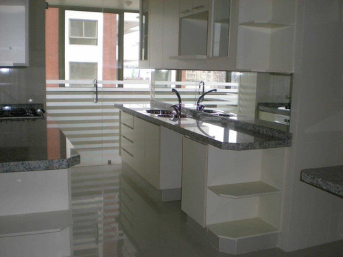 Departamento En Sector Club Manquehue