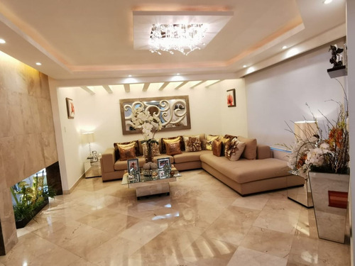 Casa En Venta En Chiluca