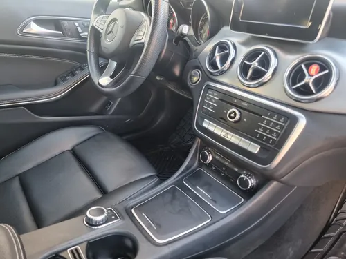 Mercedes-Benz Clase GLA 1.6 200 Cgi Sport At