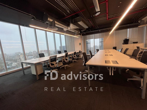 Luminosa Oficina Habilitada 377m2 - Las Condes