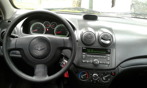 Chevrolet Aveo G3 2014 Gnc Permutaria No Logan Gol Sandero