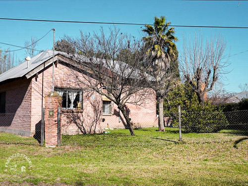 Venta Casa Quinta 3 Dormitorios Mercedes Con Cochera